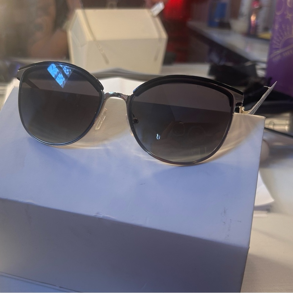 Michael Kors Black Sunglasses Classic Elegance